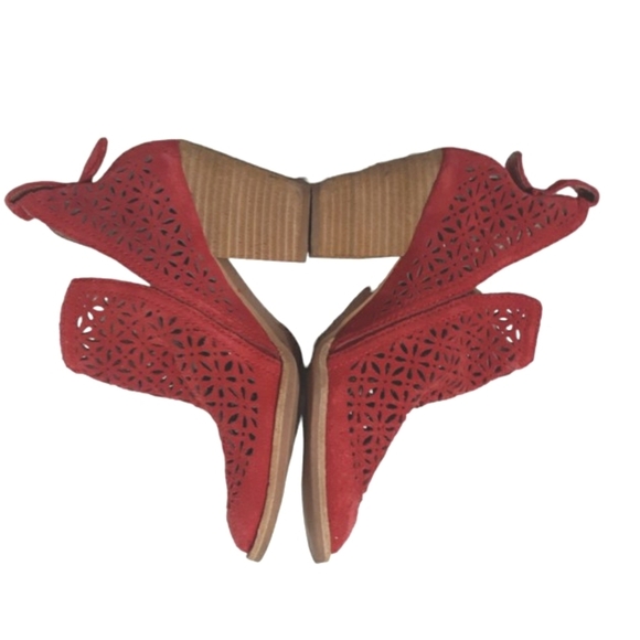 Jeffrey Campbell Red Suede Cut Out Ankle Boots Western Block Heel Bootie… - Picture 2 of 11